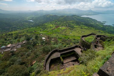 Tour histórico de Lohagarh Fort e Bedse Cave de Pune