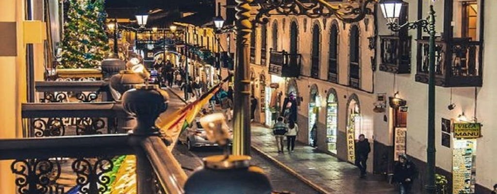 Cusco nocą wycieczka piesza z przewodnikiem z lekcją Pisco Sour