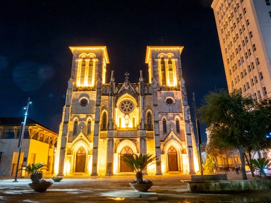 "The Madames and Mayhem" walking ghost tour in San Antonio