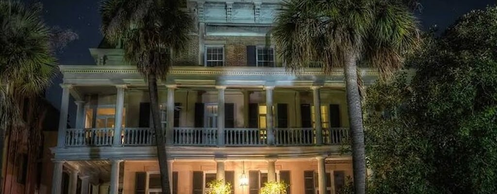 El tour de fantasmas a pie de la muerte y la depravación en Charleston