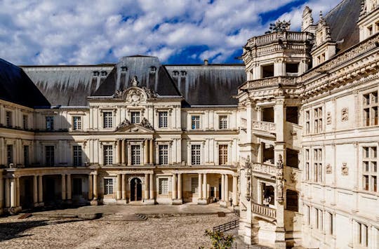 Entrada sin colas al castillo de Blois