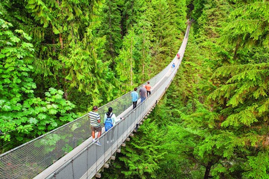 Vancouver city highlights with Lookout and Capilano Suspension Bridge