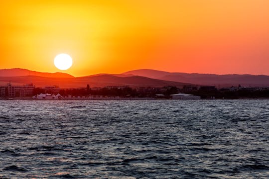Croisière au coucher du soleil sur le vieux Nessebar en catamaran