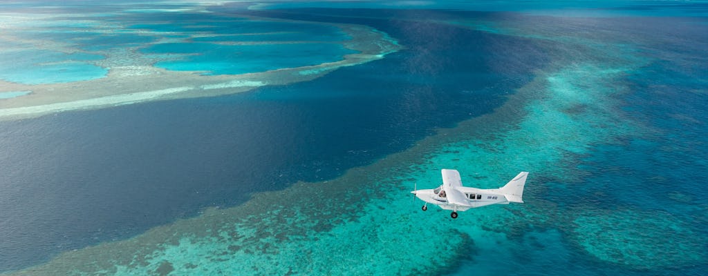 Paquete de vuelo y balsa Northern Exposure de Airlie Beach