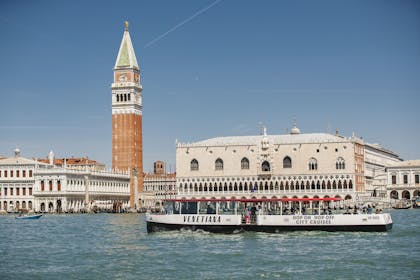 Venice and Murano Panoramic tour by boat with audio guide