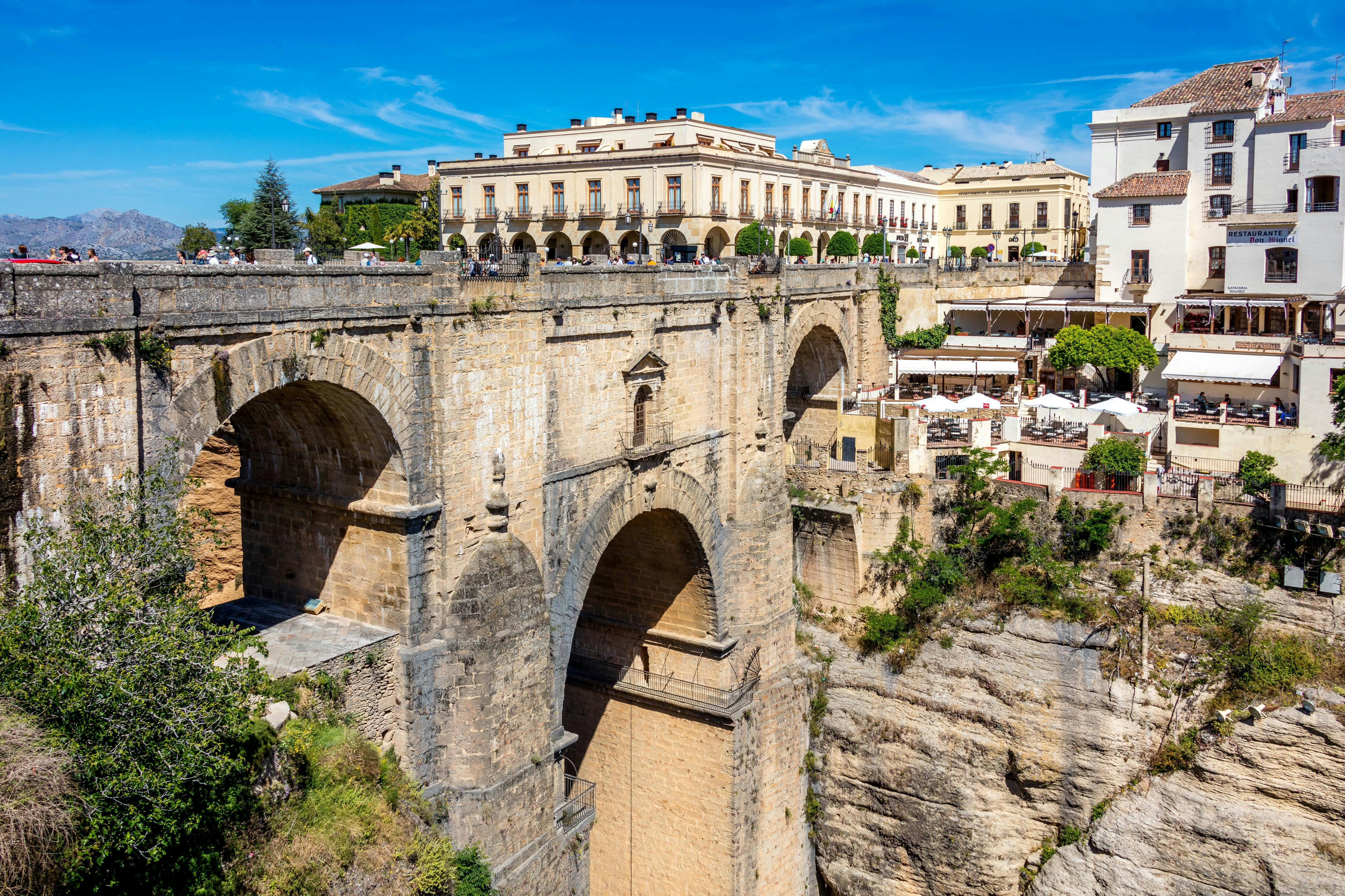 Ronda Guided Tour with Modernist Palace Visit