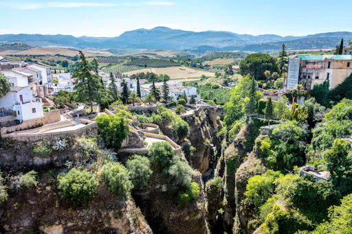 Ronda Guided Tour with Modernist Palace Visit