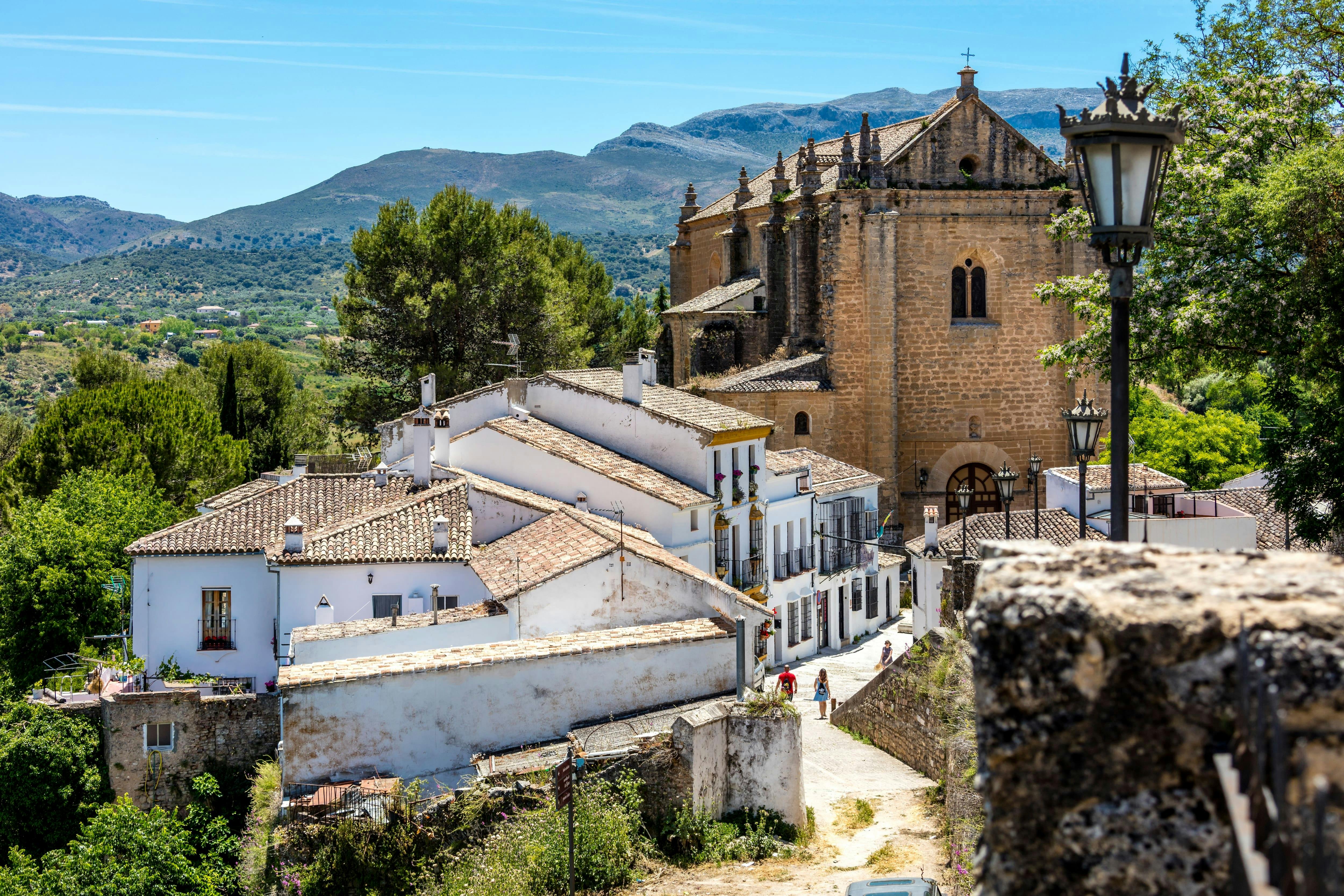 Ronda Guided Tour with Modernist Palace Visit
