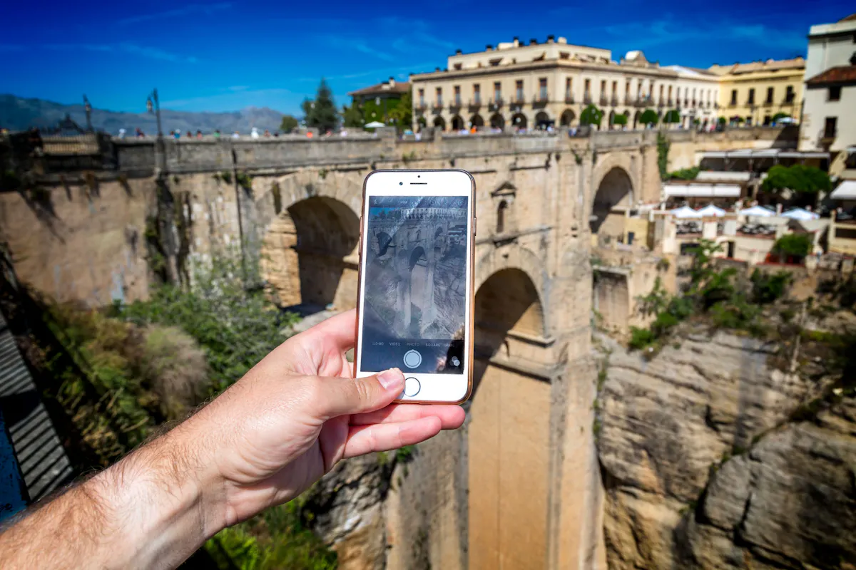 Ronda Guided Tour with Modernist Palace Visit