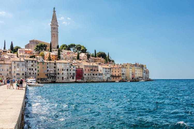 Istria Full Day Tour including Rovinj, Pula and Lunch in Grzini