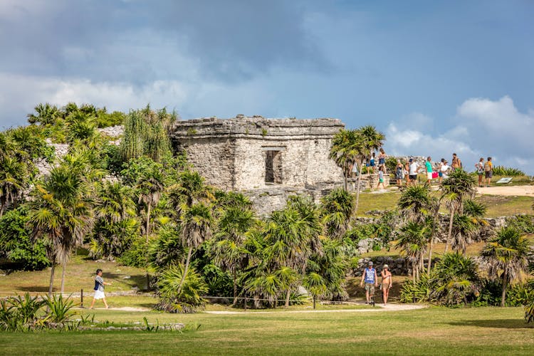 Tulum Tour with Nopalitos Lagoon and BBQ Lunch