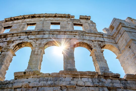 Antiikin Istrian kierros Rovinjista sisältäen lounaan