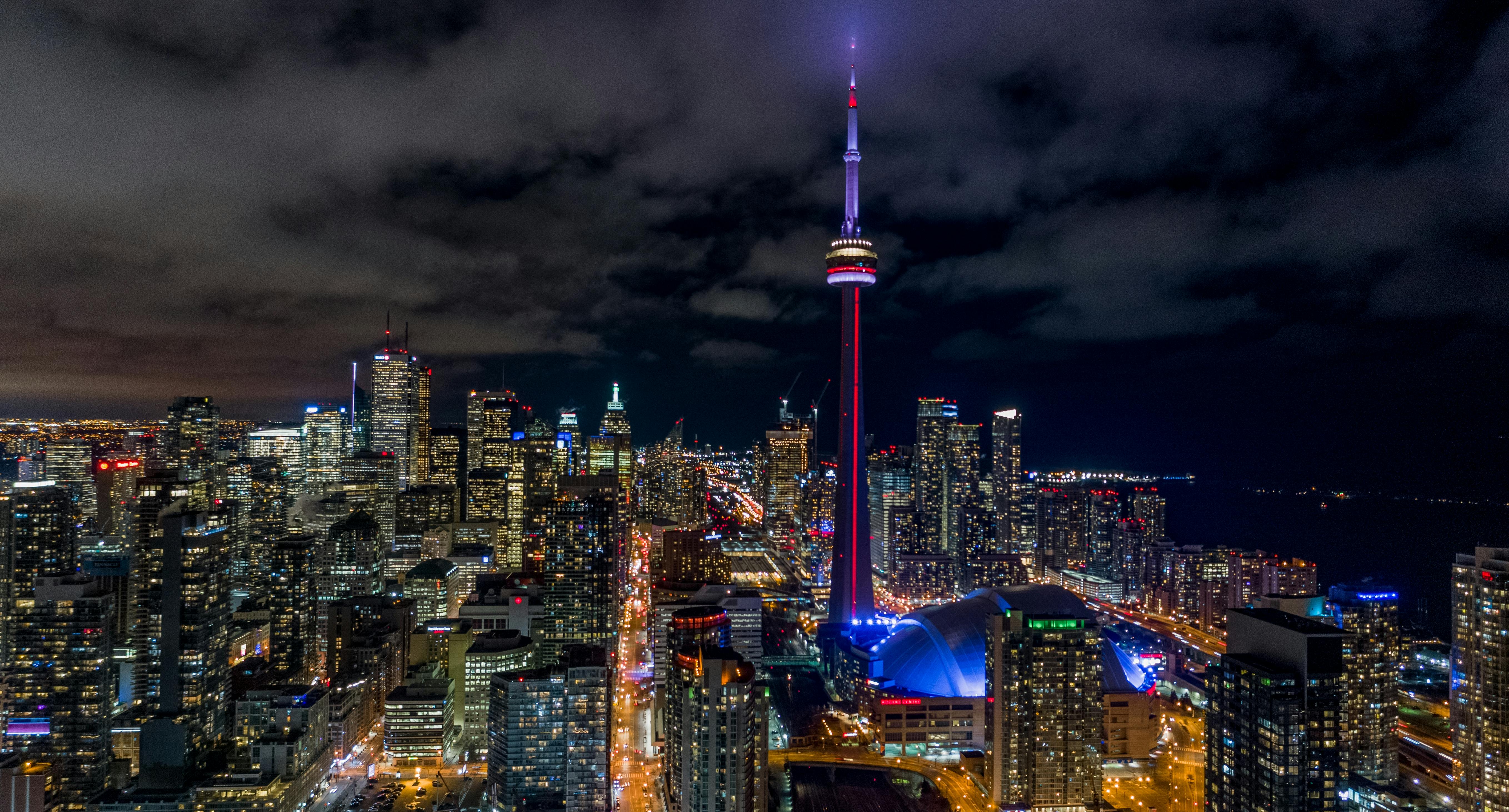 Nachttour durch Toronto mit Hafenrundfahrt