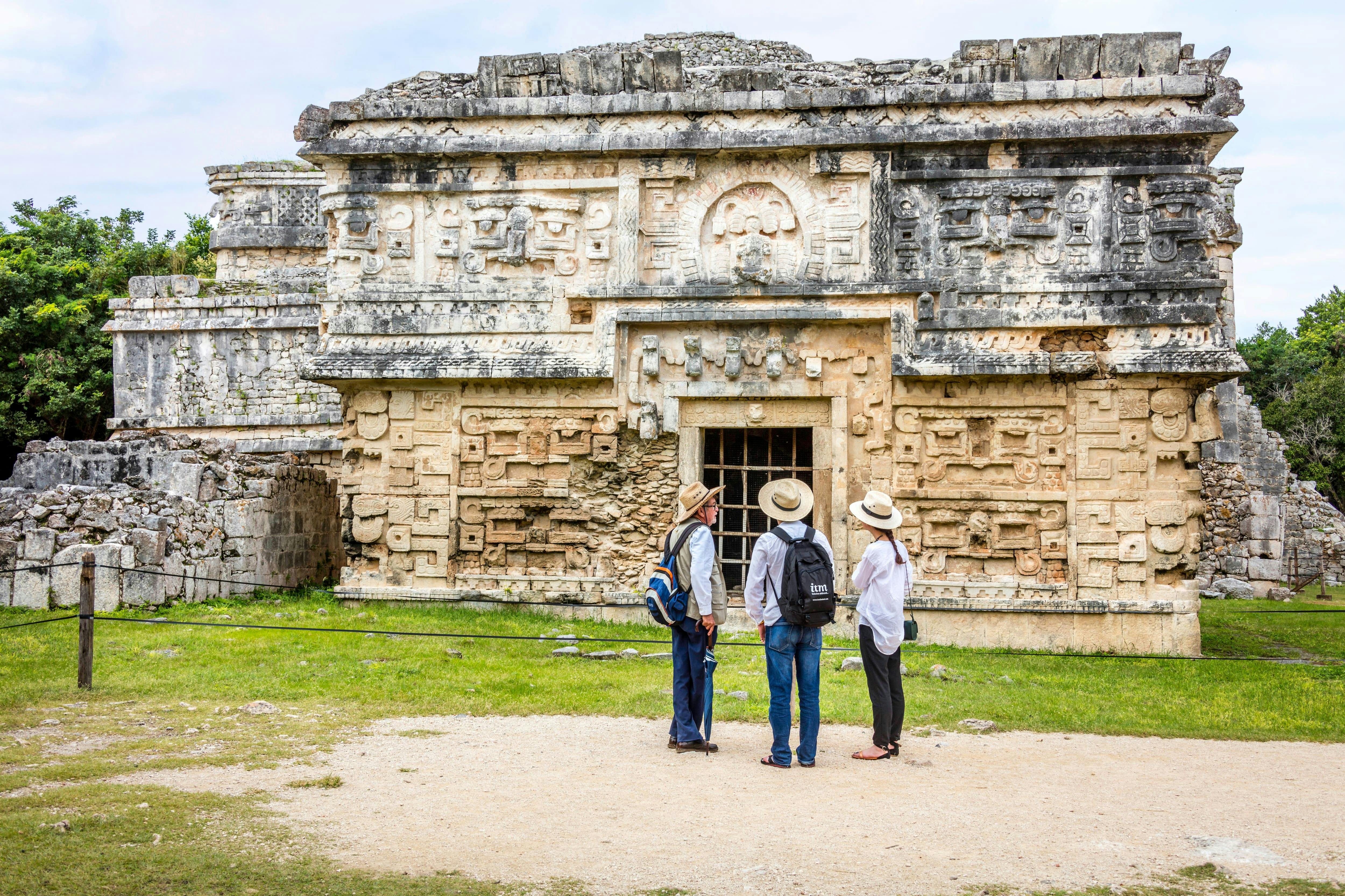 Chichen Itza Private Tour with Transport and Local Guide