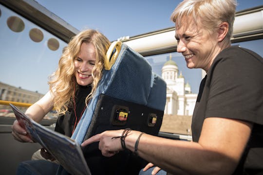 Wycieczka autobusowa Hop-on Hop-off po Helsinkach i rejs krajoznawczy
