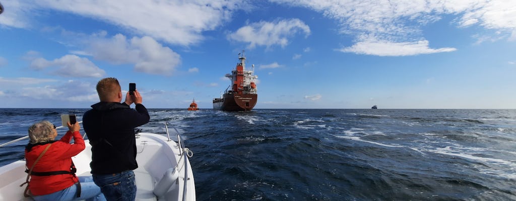 Cruzeiro de farol offshore no Mar Báltico