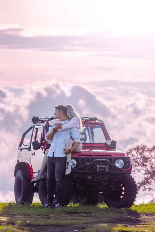 Mount Batur sunrise tour by jeep with breakfast and coffee plantation tour