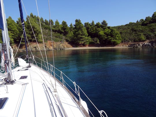 Private sailing trip from Halkidiki to Kelyfos with Porto Karras and Glarokavos