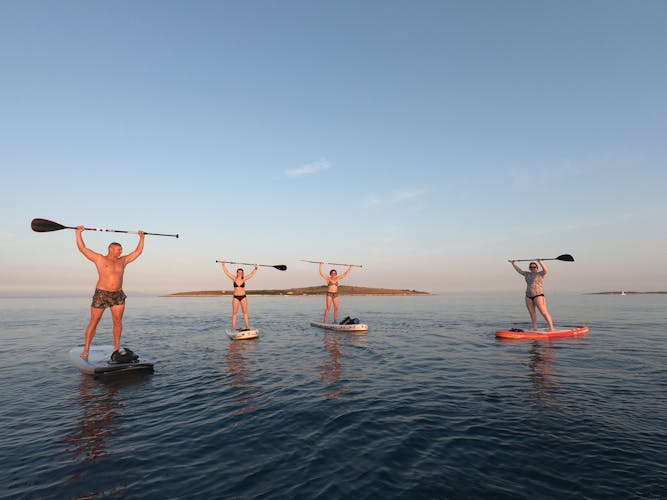 SUP sunset tour with wine