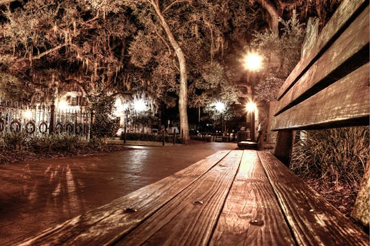 O passeio fantasma a pé Beyond Good and Evil em Savannah