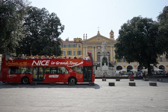 Bus Le Grand Tour à arrêts multiples à Nice