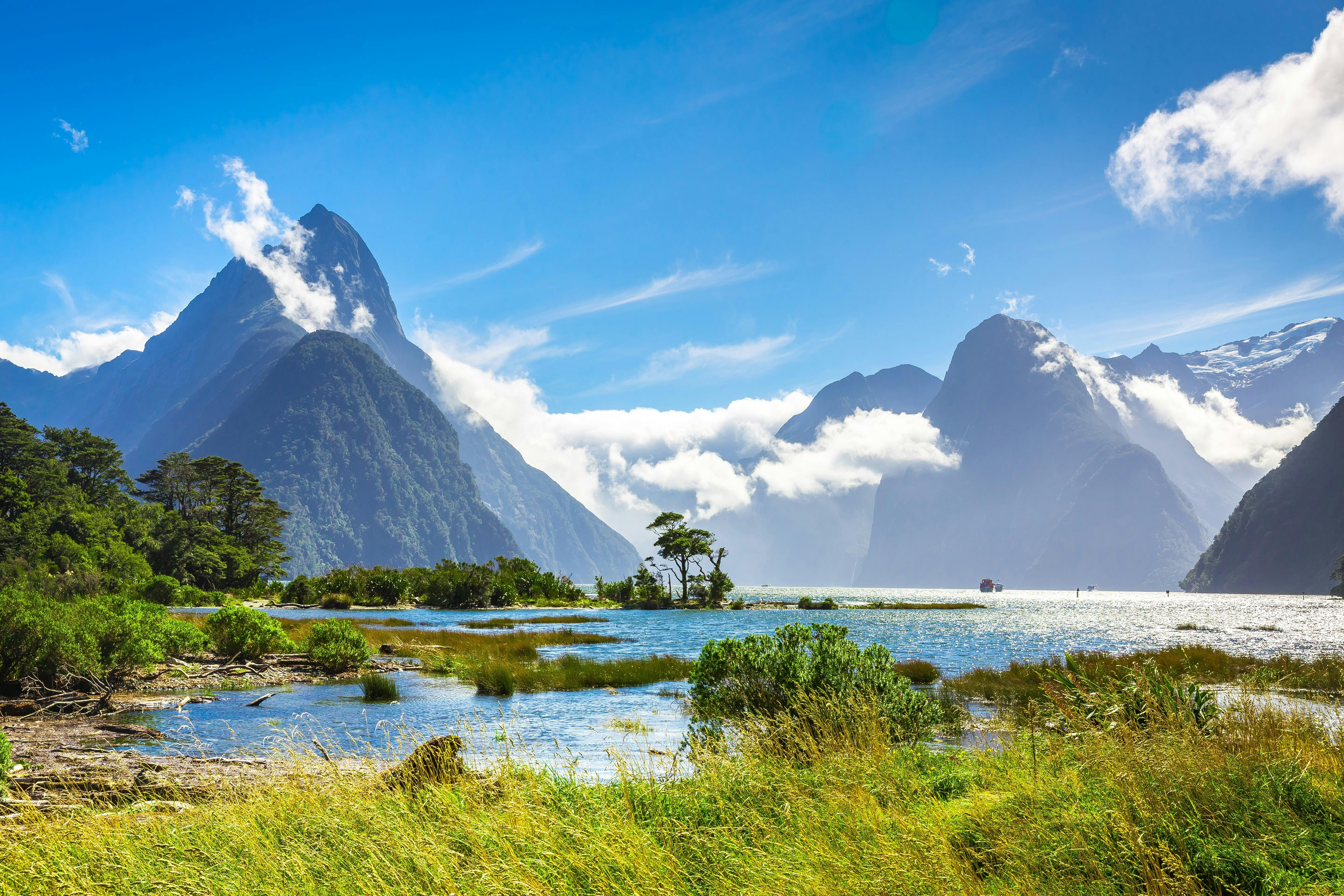 Milford Sound cruise from Queenstown and Te Anau