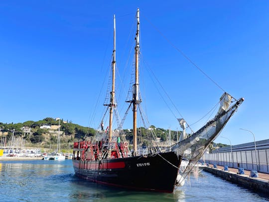 Experiência de viagem de barco pirata em Barcelona