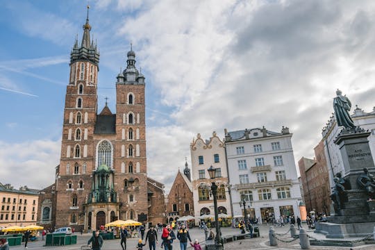 Recorrido a pie por lo más destacado del casco antiguo de Cracovia y la colina de Wawel