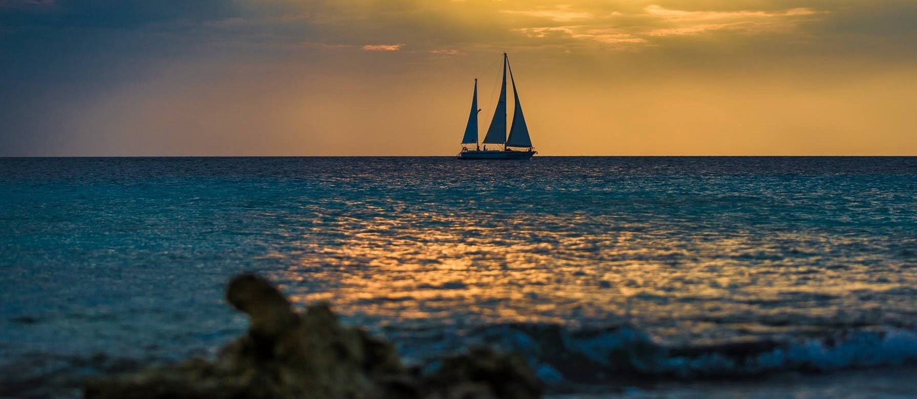 Crucero de vela y snorkel en Bonaire con cena.