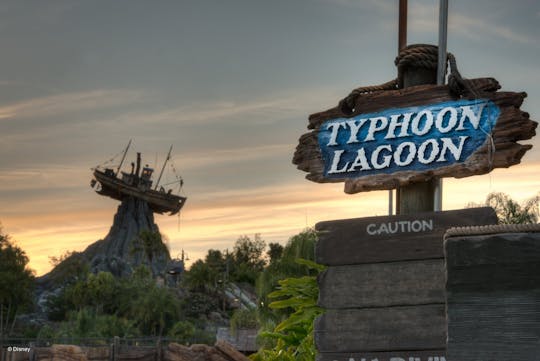 Disney H2O Glow après les heures d'ouverture à Typhoon Lagoon