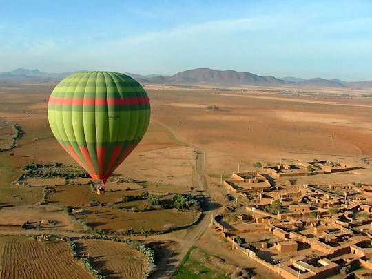 Expérience en montgolfière à Marrakech avec petit-déjeuner dans un Haima berbère