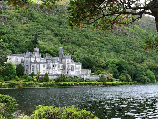 Connemara day trip including Leenane Village and Kylemore Abbey from Galway
