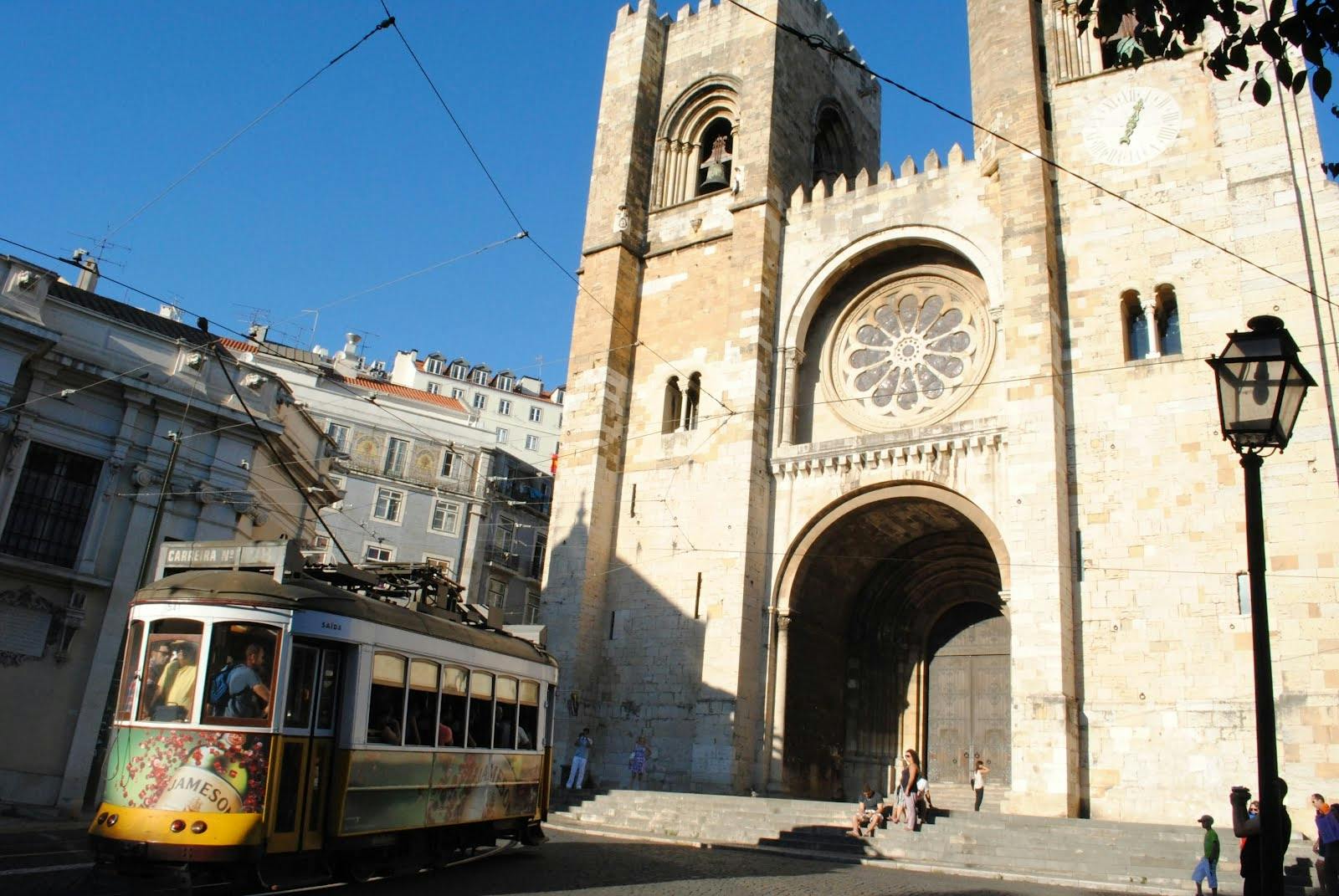 O melhor tour privado de tuk-tuk em Lisboa