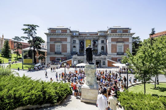 Madrid Highlights: Morning Walking Tour and Bus Tour