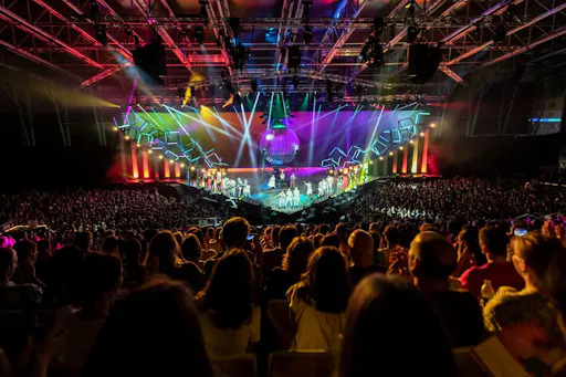 Cirque du Soleil MŪV Show & Caldea Spa Circuit