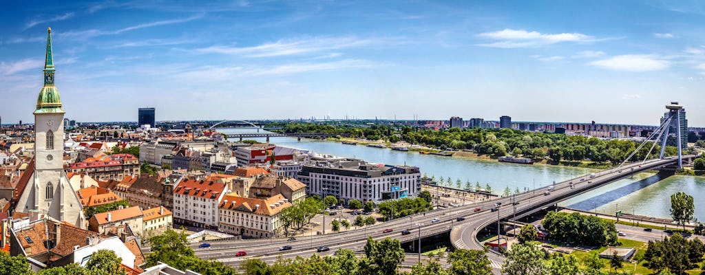 Escape Tour autoguidato, sfida interattiva della città a Bratislava