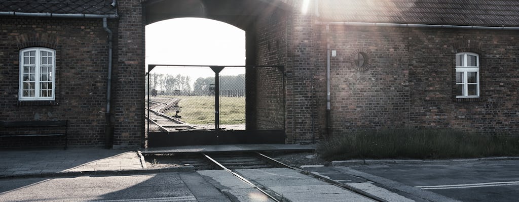 Wycieczka z przewodnikiem po Auschwitz-Birkenau z odbiorem z hotelu