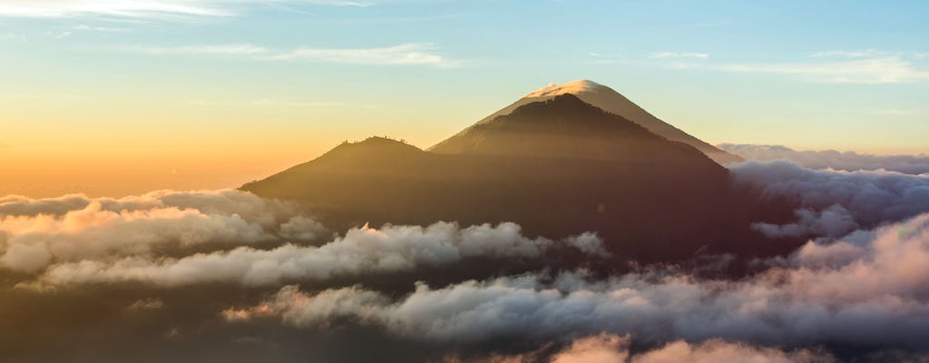 Batur-vuoren vaellus auringonnousun aikaan