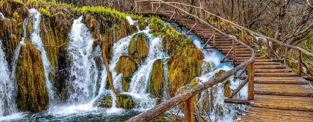 Visite guidée du parc national des lacs de Plitvice avec coffret cadeau