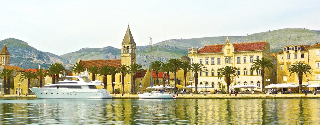 Boottocht van een halve dag door Trogir, de Blue Lagoon en Stomorska
