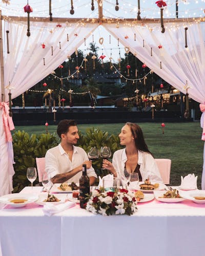 Private Romantic candle light set dinner for couple