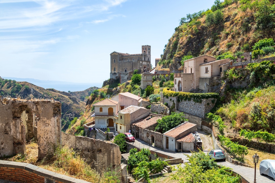 Folklore in Sicily | musement