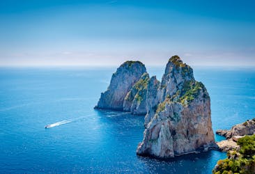 Passeio de barco em Capri com parada opcional na Gruta Azul
