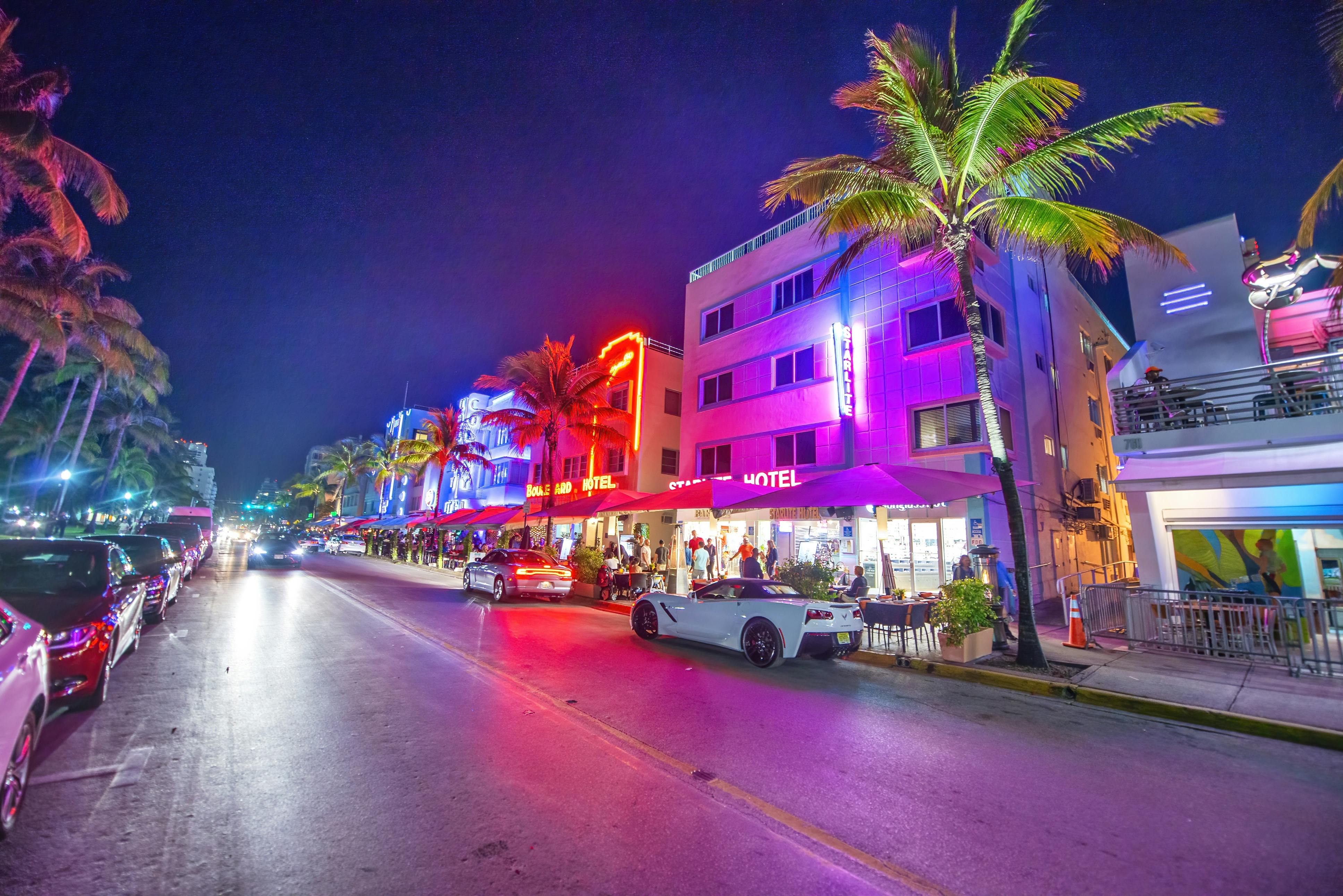 Scenic Miami night tour with Skyview Miami Wheel tickets