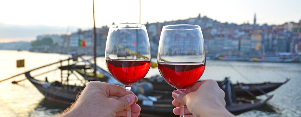 Zwiedzanie miasta tuk-tukiem, wizyta w winnicy z degustacją i rejs Douro