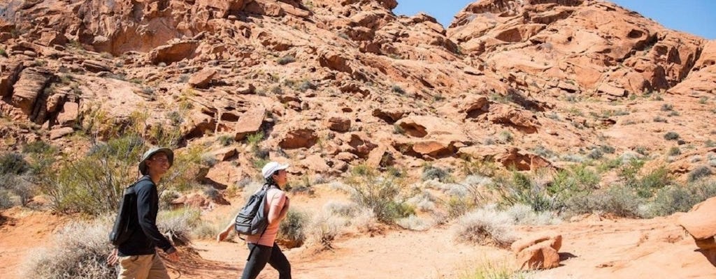 Valley of Fire moderate hike guided tour from Las Vegas