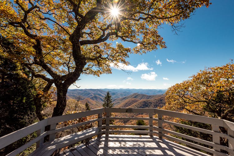 Scenic Blue Ridge Parkway self-guided driving audio tour