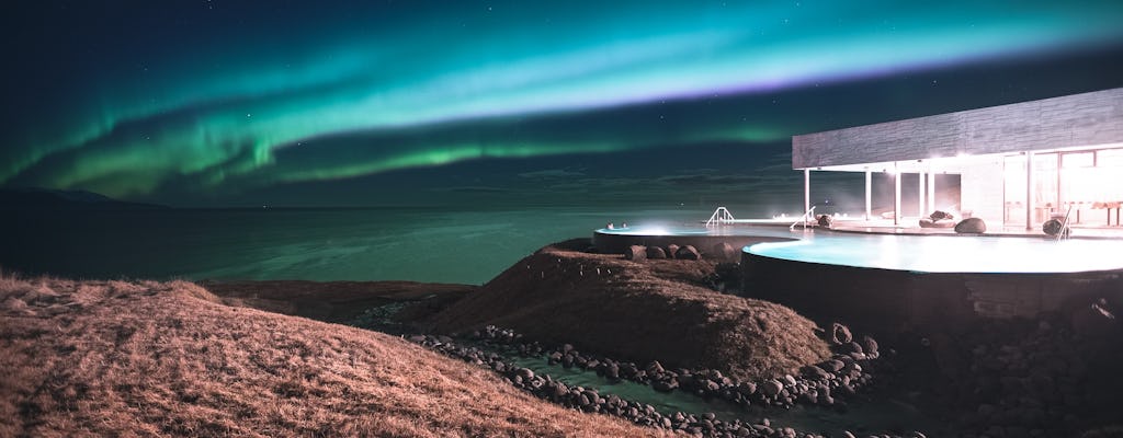 Northern lights and GeoSea geothermal baths tour from Akureyri