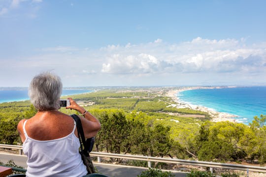 Visita guiada a Formentera saindo de Ibiza por Fast Ferry