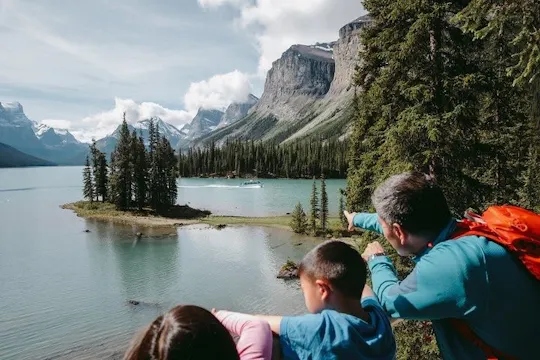 Maligne Lake cruise